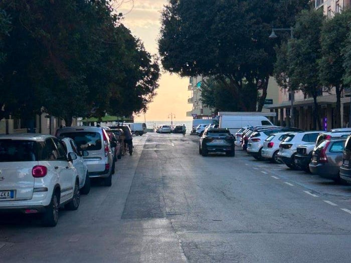 Appartamento trilocale in vendita in Via Dante Alighieri, Centro, Follonica