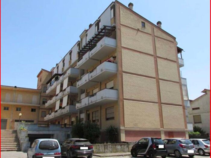 Appartamento trilocale in vendita in Via Piero Maroncelli, Casette D'ete, Sant'Elpidio a Mare