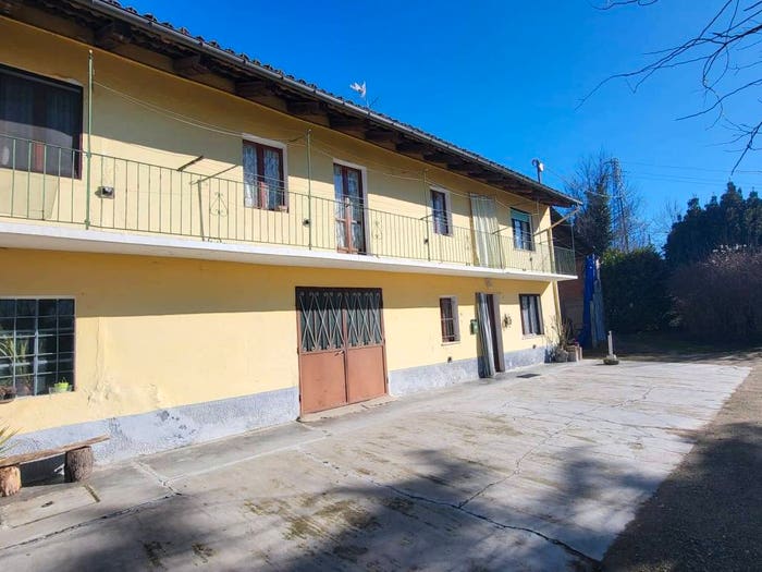 Casa con 6 locali in vendita in Via Borsotti Costa, Valpone, Canale