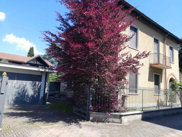 Casa con 6 locali in vendita in Via Michelangelo Buonarroti, Cassano Magnago