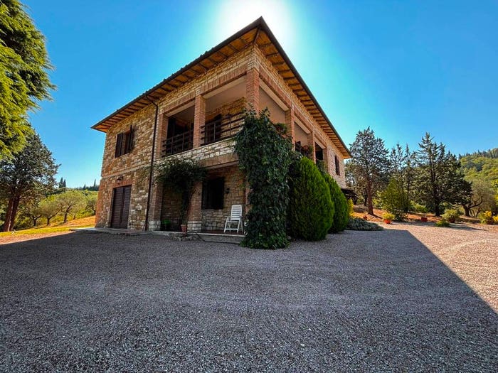 Casa con 6 locali in vendita in Via Case Bianche, Corciano