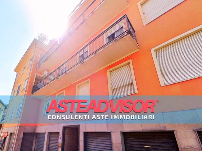 Appartamento con 6 locali in vendita in Via Pietro Nallino, Borgato Collina San Lorenzo, Mondovì