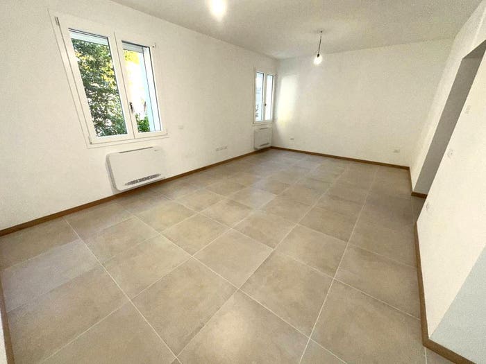 Appartamento quadrilocale in vendita in Via Lombardia, Centro, Nuoro