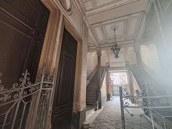 Appartamento trilocale in vendita in Viale Regina Margherita, Borgo, Catania