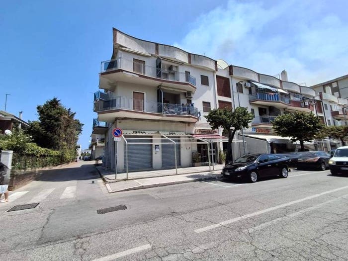 Appartamento con 6 locali in vendita in Via John Fitzgerald Kennedy, Lido Campomarino, Campomarino