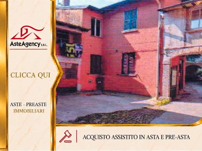 Appartamento con 5 locali in vendita in Via VICO, Centro, Cuvio