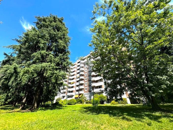 Appartamento quadrilocale in vendita in Via Sapri, Musocco, Milano