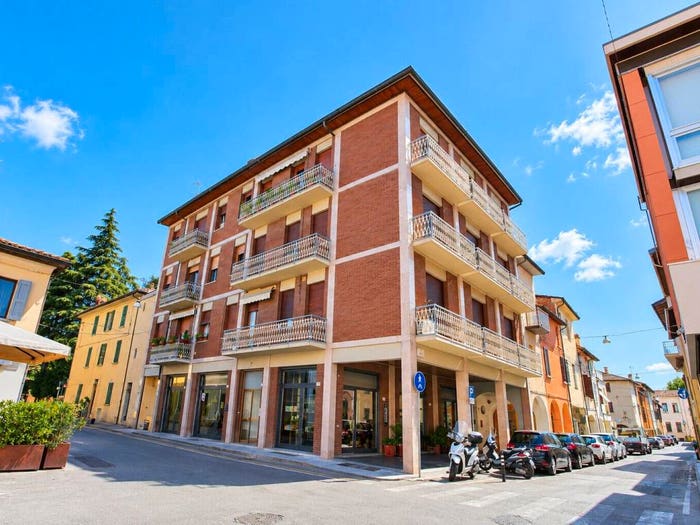 Appartamento trilocale in vendita in Piazza Fanti, Centro, Castel Bolognese