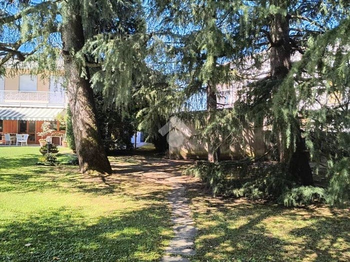 Casa quadrilocale in vendita in Via Tevere, Centro, Lonate Pozzolo