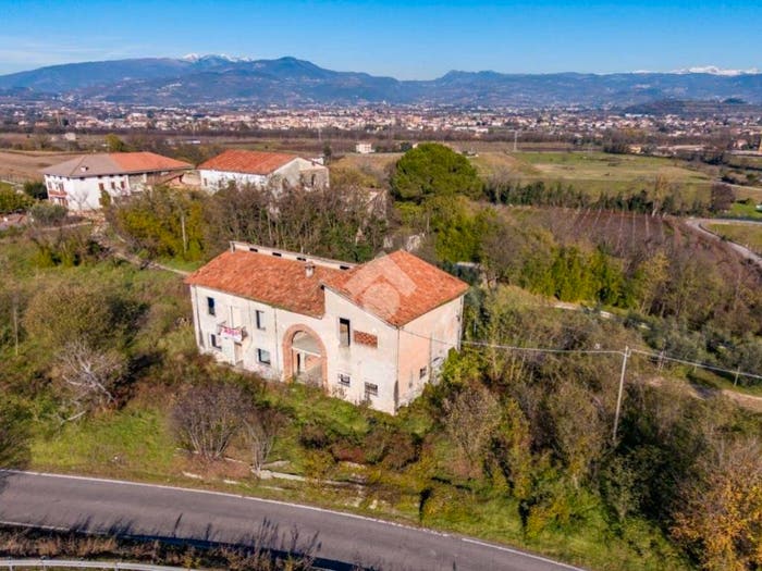 Casa monolocale in vendita in Via località villa serena, Bussolengo