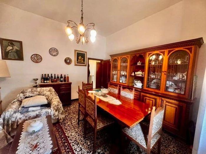 Casa con 6 locali in vendita in Via Vittorio Bachelet, Capraia, Capraia e Limite