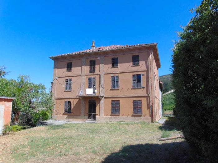 Casa con 6 locali in vendita in Strada Provinciale del Turchino, Nizza Monferrato