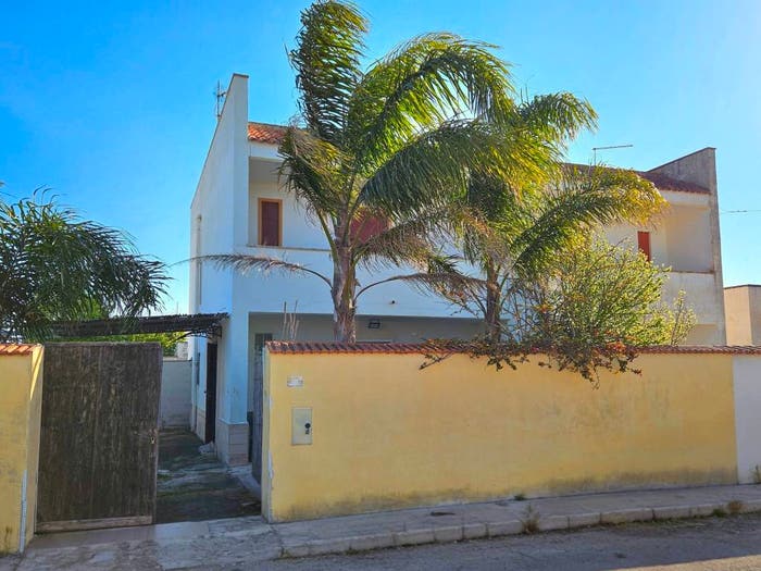 Casa trilocale in vendita in Via Pettirosso, Torre Chianca, Lecce