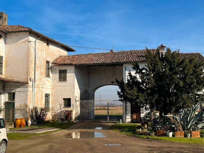 Casa con 6 locali in vendita in Strada Montebellino, Villalunga Cassinino, Pavia