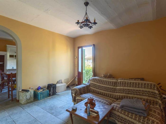 Appartamento quadrilocale in vendita in via della Chiesa, Artimino, Carmignano