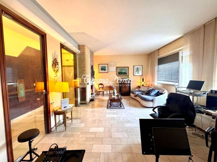 Appartamento con 5 locali in vendita in Viale CB di Cavour, Cavour Mentana, Siena