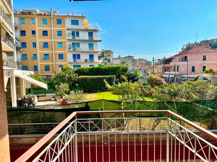 Appartamento bilocale in vendita in Via Aurelia, Centro, Loano