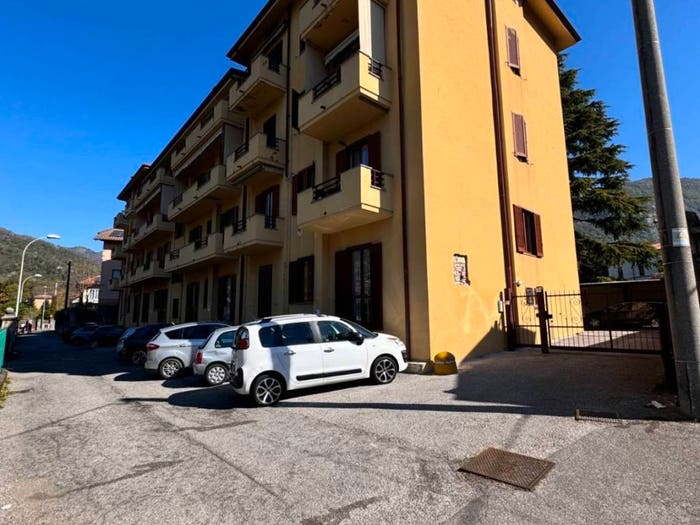 Appartamento bilocale in vendita in via Minetti, Canzo