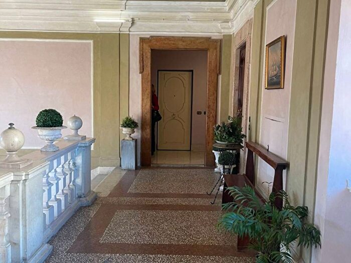 Casa trilocale in vendita in Corso Giuseppe Mazzini, Corsi, Ancona