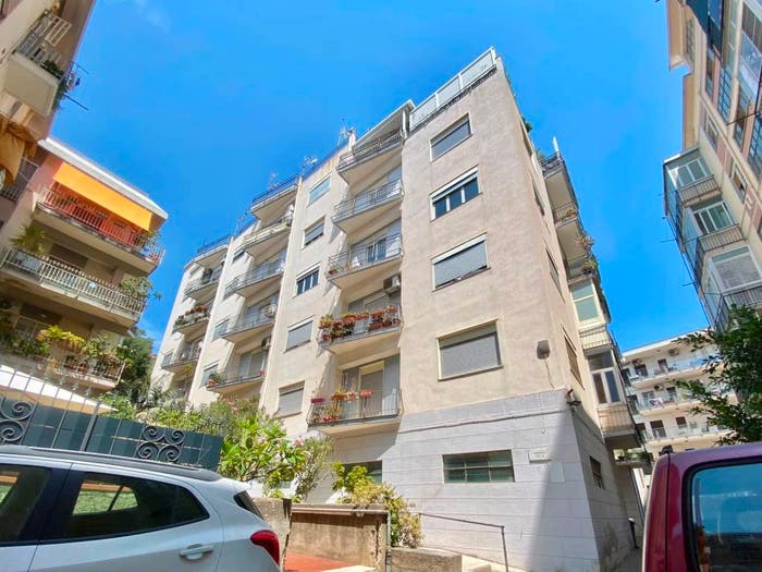 Appartamento con 5 locali in vendita in Via Lorenzo Perosi, Litoranea Panoramica, Messina
