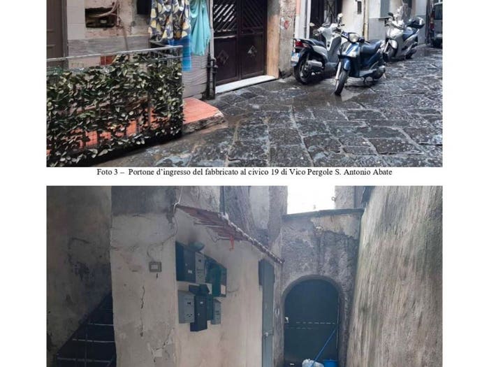 Appartamento quadrilocale in vendita in Vicoletto delle Pergole, Tribunali, Napoli