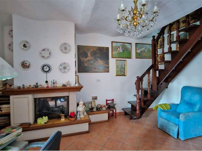 Casa con 6 locali in vendita in via don gaude, Allivellatori, Cumiana