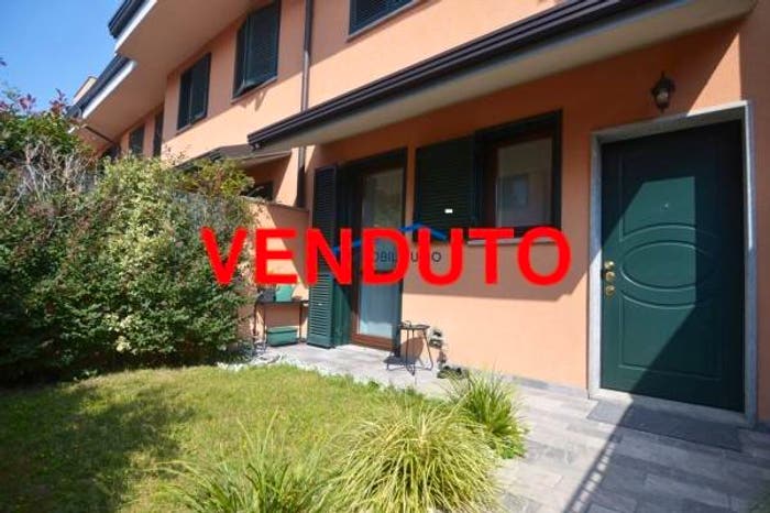 Casa quadrilocale in vendita in Via Andrea Costa, Frati, Busto Arsizio