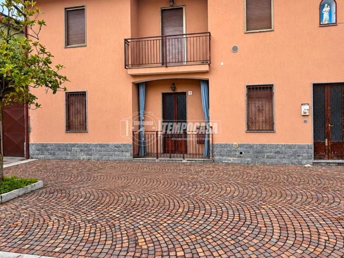 Casa quadrilocale in vendita in Via Sant'Ambrogio, Bubbiano