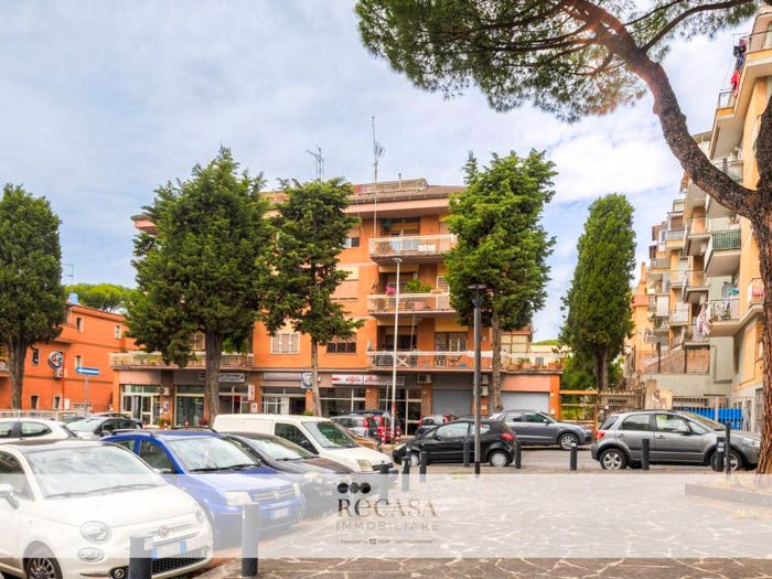 Appartamento trilocale in vendita in Via Andrea Barbazza, Torrevecchia, Roma