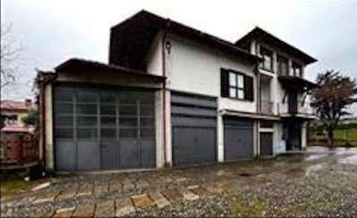 Appartamento con 5 locali in vendita in Via Milano, Albavilla