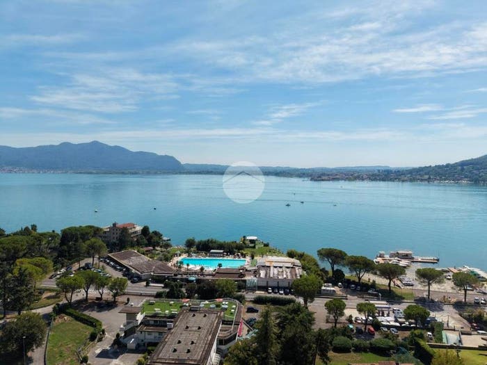 Appartamento bilocale in vendita in Via Costa Verde, Predore