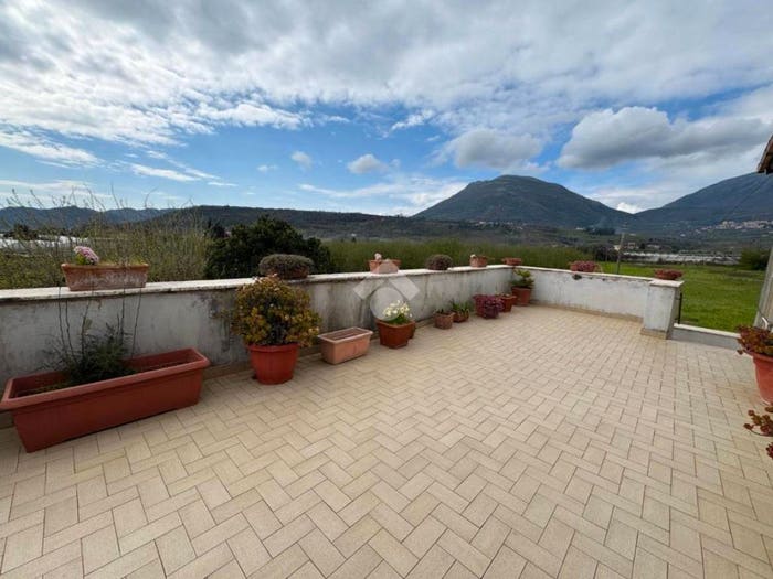 Casa con 5 locali in vendita in Via San Pietro, Giffoni Sei Casali