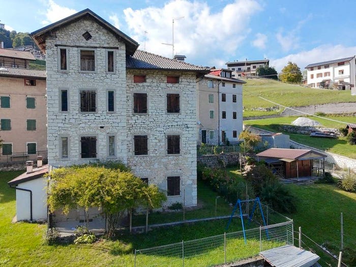 Casa con 6 locali in vendita in Via Fosse di Sotto, Fosse, Enego