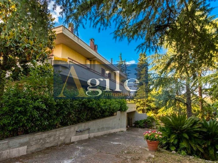 Casa con 6 locali in vendita in via dei peschi, Ascoli Piceno