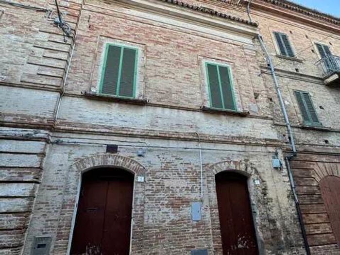 Casa con 6 locali in vendita in Via Roma, Centro, Monteodorisio