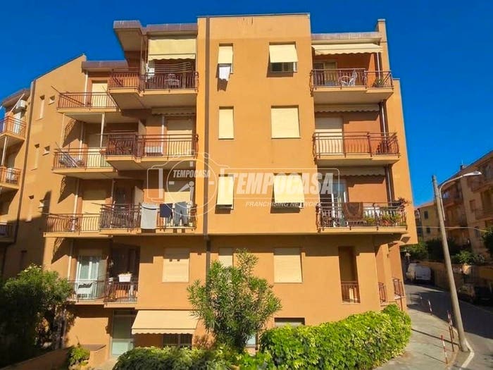 Appartamento bilocale in vendita in Via Barabina D, Centro, Finale Ligure