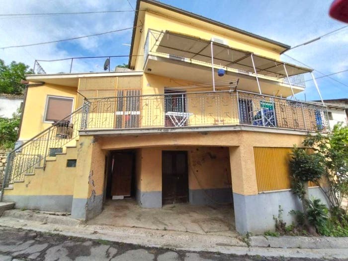 Casa con 6 locali in vendita in via Reginaldo, Reginaldo, Roccamontepiano