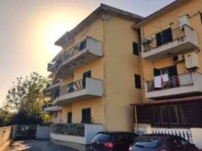 Appartamento con 5 locali in vendita in Via Mezzasalma B Torregrotta ME Italia, Centro, Torregrotta