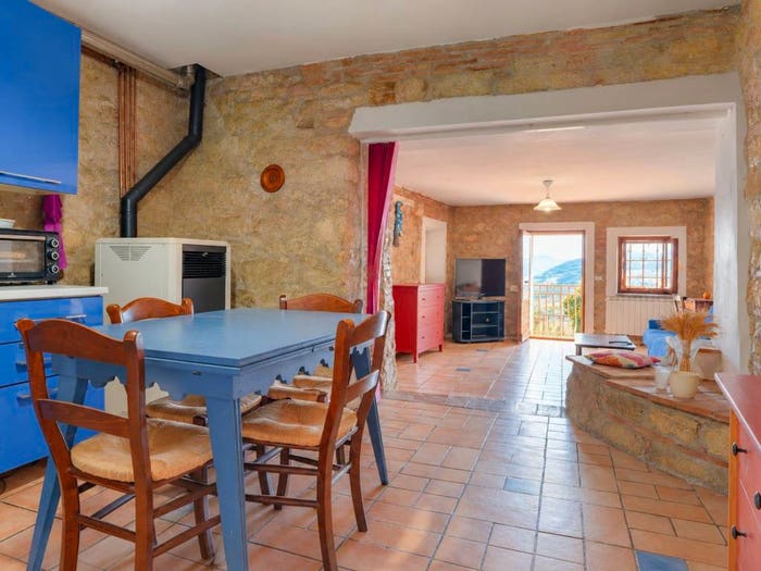 Casa con 5 locali in vendita in Località Canepuccio, Camerino