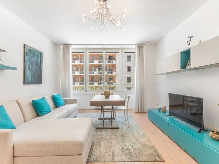 Appartamento trilocale in vendita in Via Edmondo De Amicis, Corso Genova, Milano