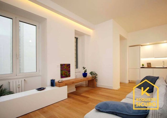 Appartamento monolocale in vendita in Viale Tunisia, Repubblica, Milano