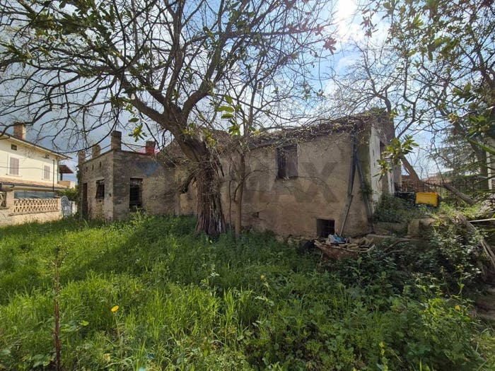 Casa con 5 locali in vendita in Via Nevi, Centro, Giuliano Teatino