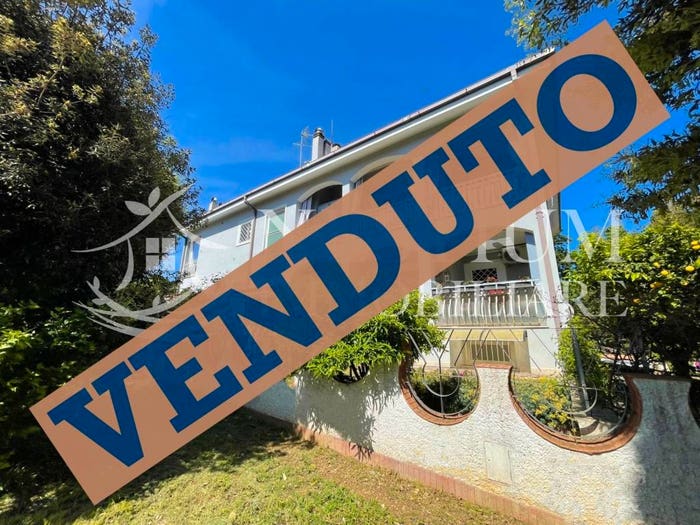 Appartamento trilocale in vendita in Via Ruggero Leoncavallo, Zona Valcanneto Ceri Borgo San Martino, Cerveteri