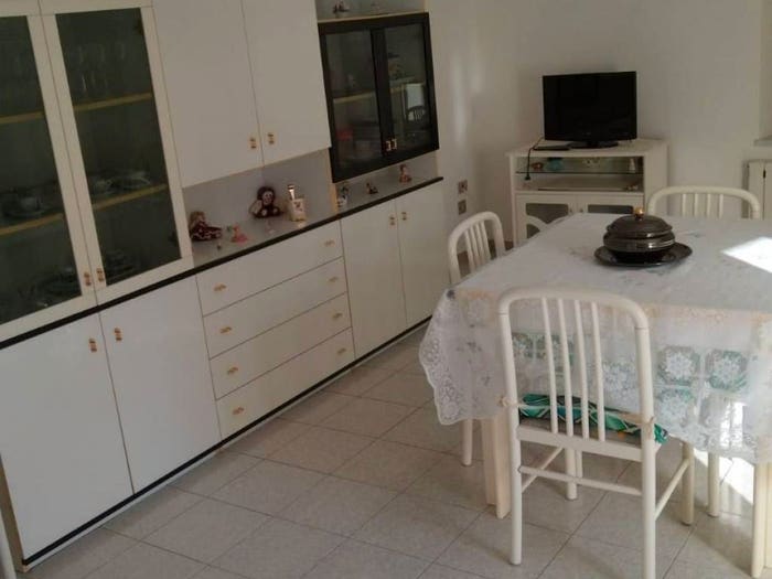 Casa con 5 locali in vendita in Via Cavour Vico, Centro, Davoli