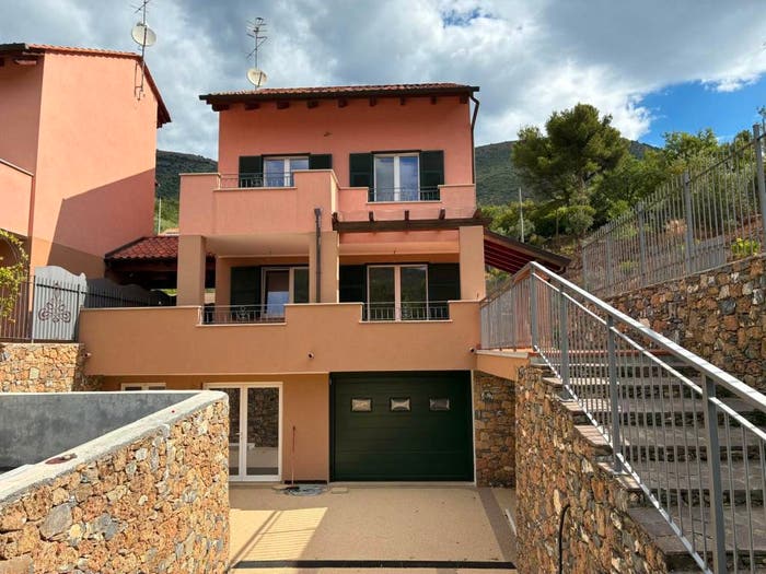 Casa con 5 locali in vendita in Via Raboa, Cisano, Cisano sul Neva