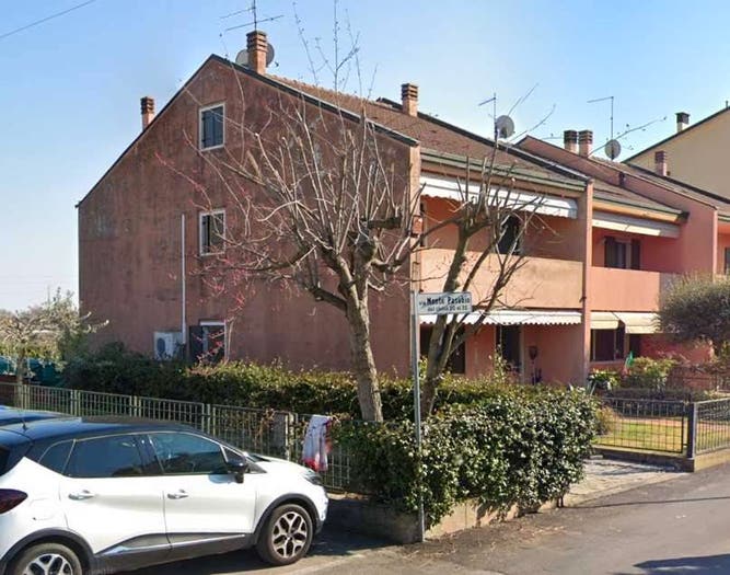 Casa con 6 locali in vendita in via Monte Pasubio, Monticelli Fontana, Lavagno