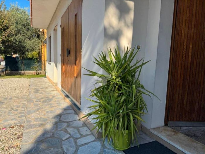 Casa con 6 locali in vendita in Via S Pellico, Centro, Montegrotto Terme