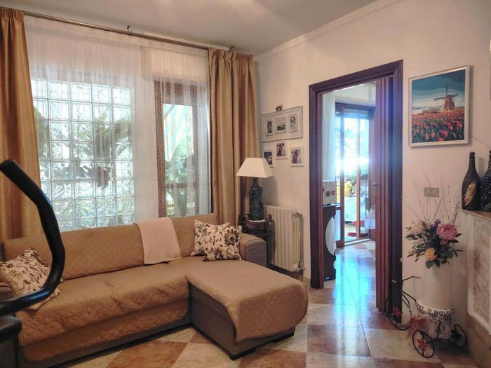 Appartamento trilocale in vendita in Via Vomano, Centro, Martinsicuro