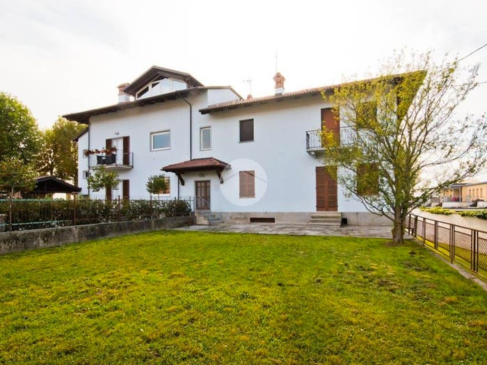 Casa con 6 locali in vendita in Via V Venosta, Bandito, Bra