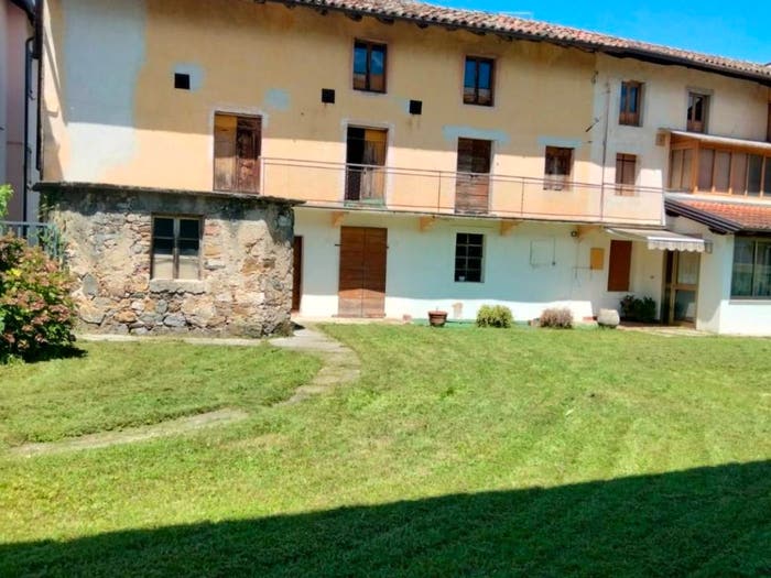 Casa quadrilocale in vendita in Via Andrea Moretti, Vendoglio Carvacco, Treppo Grande